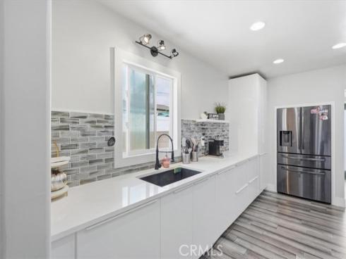 2215 N Spurgeon Street, Santa Ana, CA
