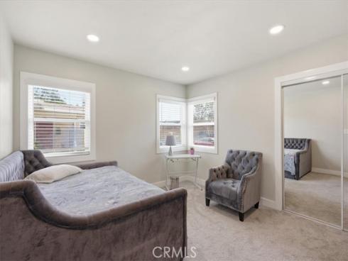 2215 N Spurgeon Street, Santa Ana, CA