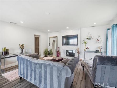 2215 N Spurgeon Street, Santa Ana, CA