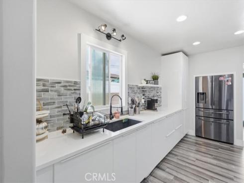 2215 N Spurgeon Street, Santa Ana, CA