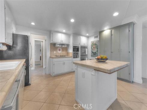 1517 E 19th , Santa Ana, CA