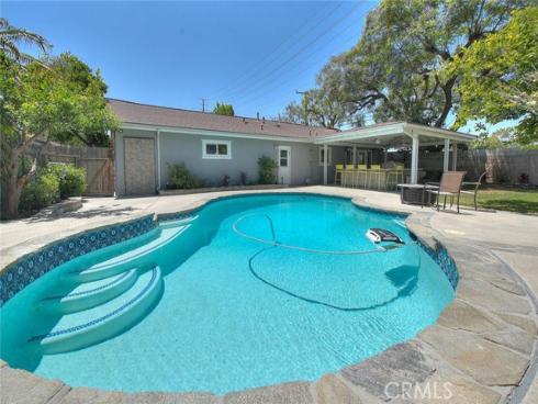 1517 E 19th , Santa Ana, CA