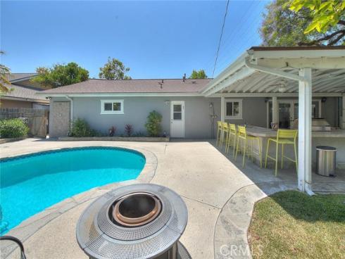 1517 E 19th , Santa Ana, CA