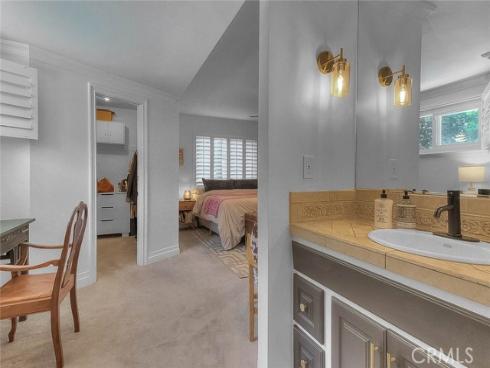 1517 E 19th , Santa Ana, CA