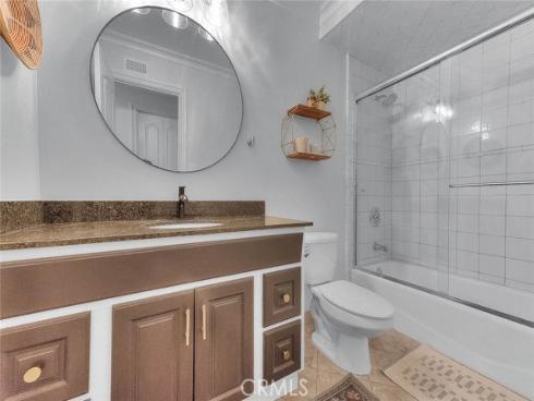 1517 E 19th , Santa Ana, CA