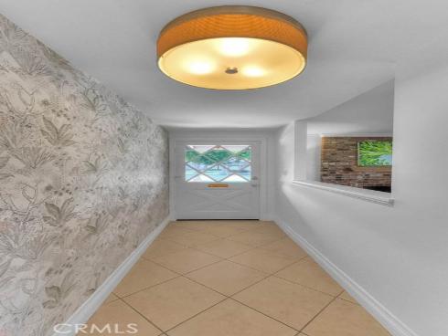 1517 E 19th , Santa Ana, CA