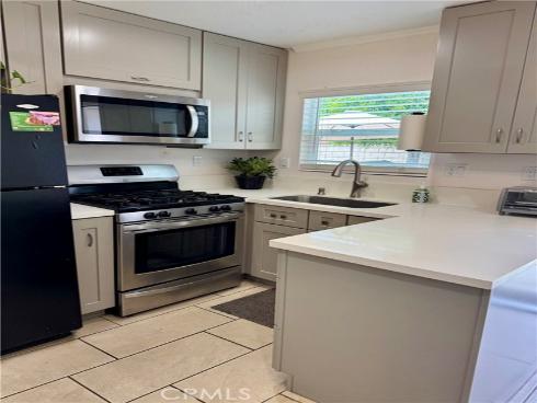 1205 S Flower , Santa Ana, CA