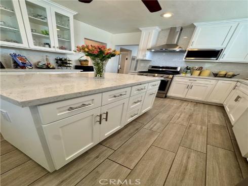 1205 S Flower , Santa Ana, CA