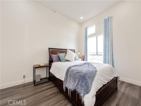 450 E 4th 416 , Santa Ana, CA