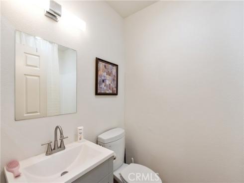 450 E 4th 416 , Santa Ana, CA