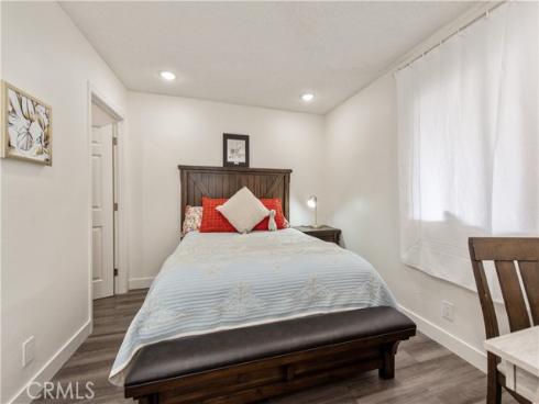 450 E 4th 416 , Santa Ana, CA