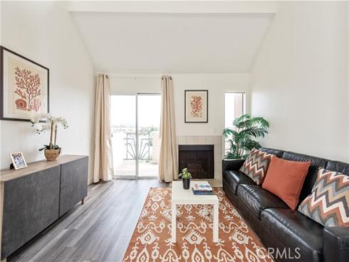 450 E 4th 416 , Santa Ana, CA