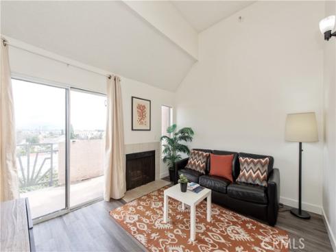 450 E 4th 416 , Santa Ana, CA