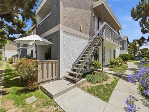 2841 S Fairview E , Santa Ana, CA