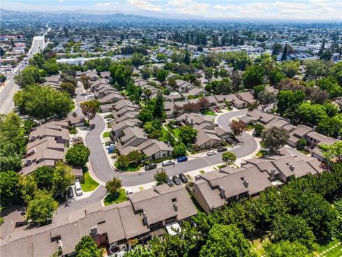 2626 N Tustin A , Santa Ana, CA