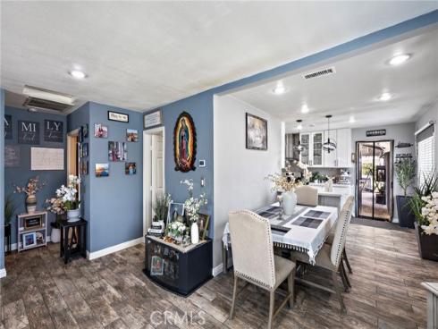 813 E Chestnut , Santa Ana, CA