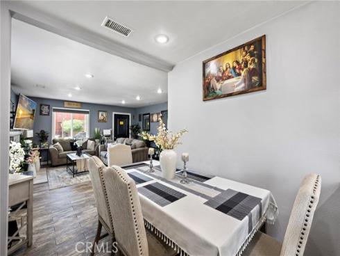 813 E Chestnut , Santa Ana, CA