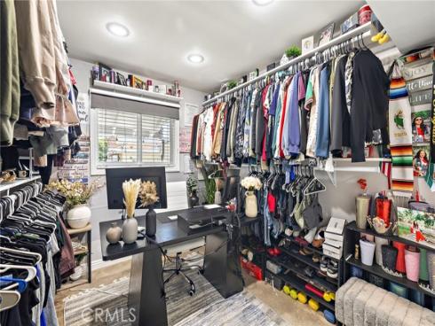 813 E Chestnut , Santa Ana, CA