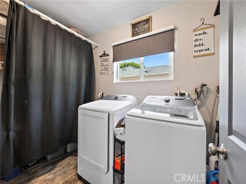 813 E Chestnut , Santa Ana, CA