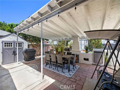 813 E Chestnut , Santa Ana, CA