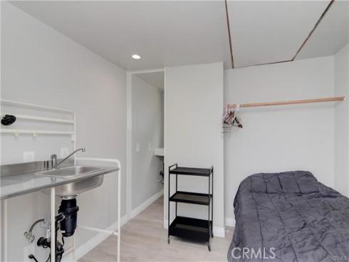 813 E Chestnut , Santa Ana, CA