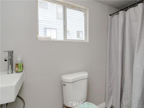 813 E Chestnut , Santa Ana, CA