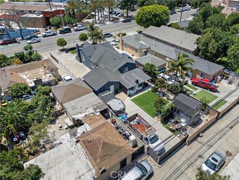 813 E Chestnut , Santa Ana, CA