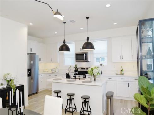 254 N Standard Avenue, Santa Ana, CA
