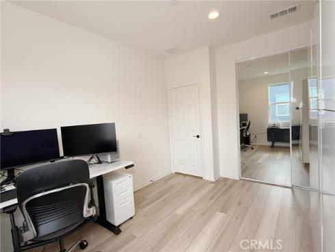 254 N Standard Avenue, Santa Ana, CA