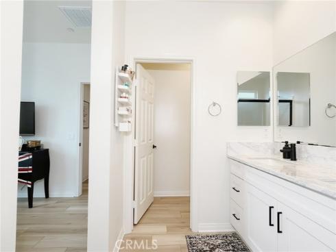 254 N Standard Avenue, Santa Ana, CA
