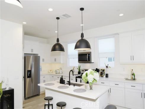 254 N Standard Avenue, Santa Ana, CA