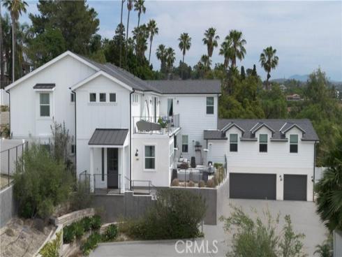 18806  Winnwood  , Santa Ana, CA