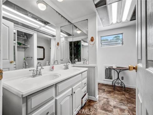 835 French Street, Santa Ana, CA