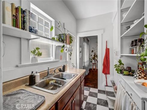 839 French Street, Santa Ana, CA