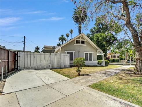 839 French Street, Santa Ana, CA