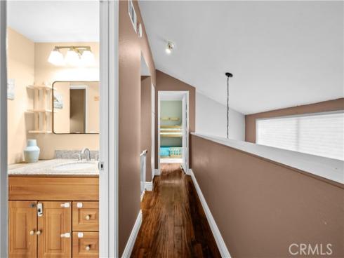 1410 Cabrillo Park , Santa Ana, CA