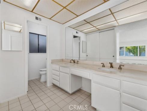2310 N Linwood , Santa Ana, CA