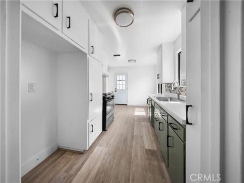2031 S Center Street , Santa Ana, CA