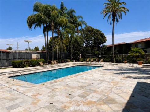 1345  Cabrillo Park  P-14  Drive, Santa Ana, CA