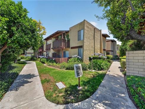 1010 W. Macarthur 86