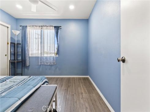 3900 W Hazard A , Santa Ana, CA
