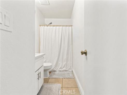3900 W Hazard A , Santa Ana, CA