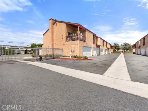3900 W Hazard A , Santa Ana, CA