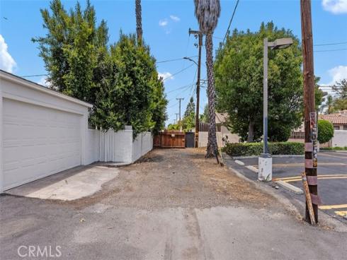 1707 N Olive Street, Santa Ana, CA