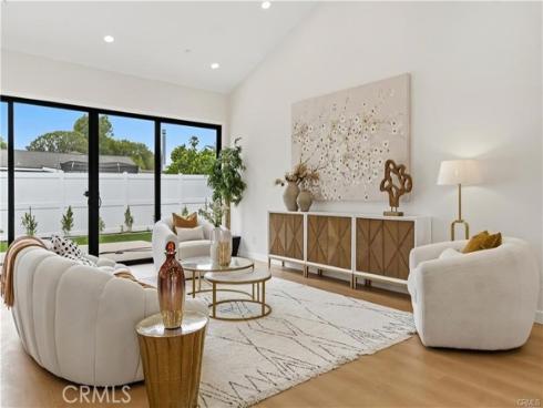 12621 Singing Wood Drive, Santa Ana, CA