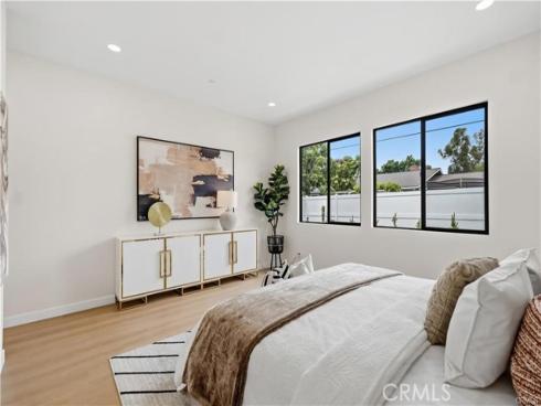 12621 Singing Wood Drive, Santa Ana, CA