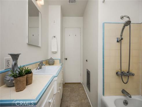 1915 N Linwood Avenue, Santa Ana, CA