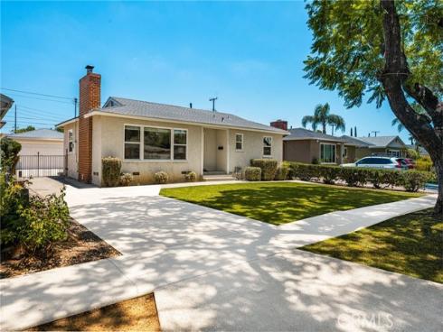 1915 N Linwood Avenue, Santa Ana, CA