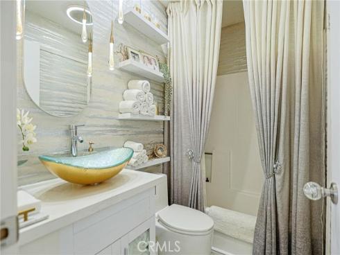 309 Burlington , Santa Ana, CA