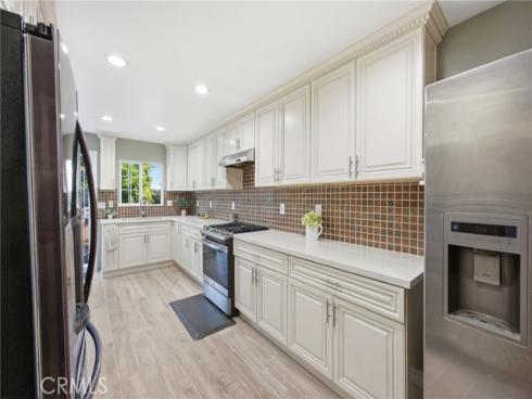 1306 E 14th Street , Santa Ana, CA